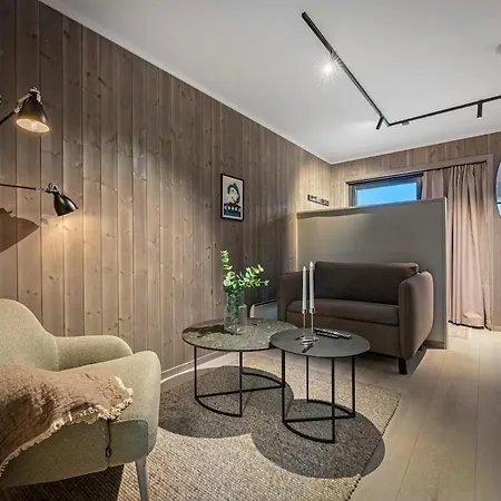 Cozy And Modern In 아파트 *