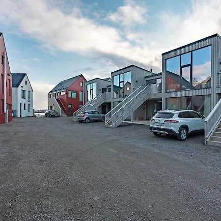 Cozy And Modern In * 헤닝스베르